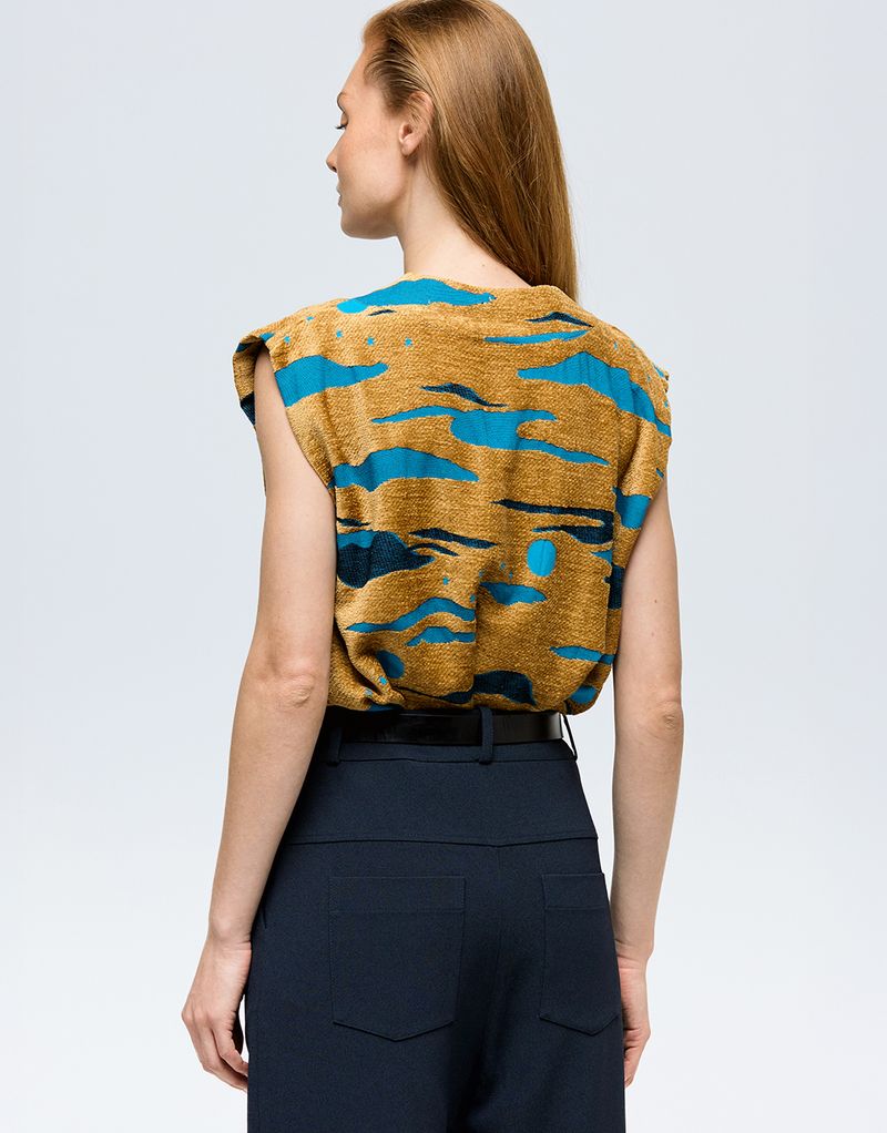 BL030057_0010_2-BLUSA-BOX-JACQUARD-CHENILLE