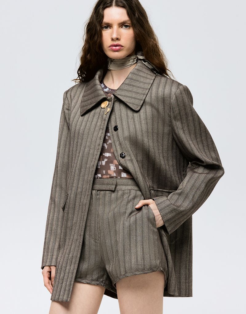 JA050032_0002_1-JAQUETA-OVERSIZED-RISCA-DE-ZIG