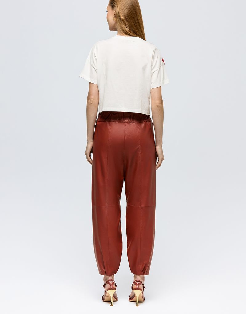 CL00010_0056_3-CALCA-COURO-BAGGY