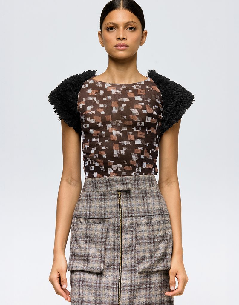 BL010116_0002_1-BLUSA-TULE-SHEEP-FITTINGU
