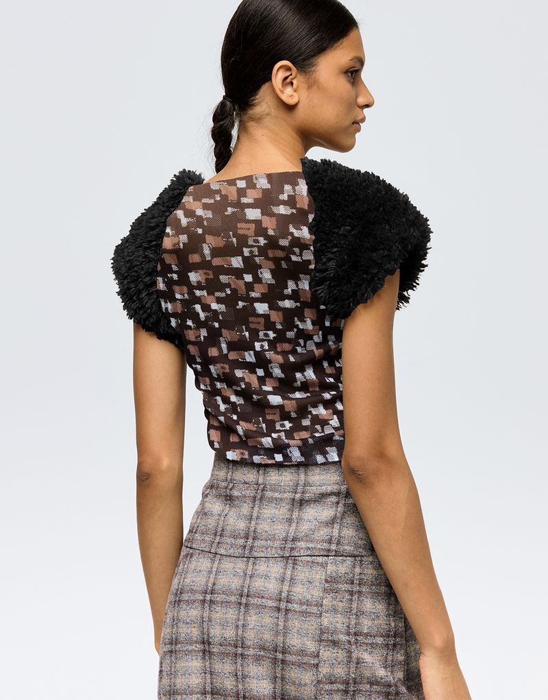 BL010116_0002_2-BLUSA-TULE-SHEEP-FITTINGU