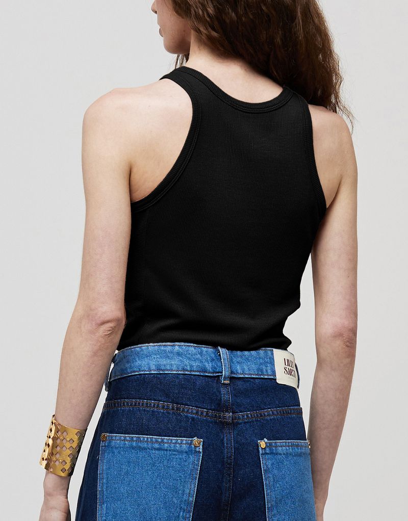 BL010111_0002_3-BLUSA-SM-MALHA-CANELADA-PINGENTES